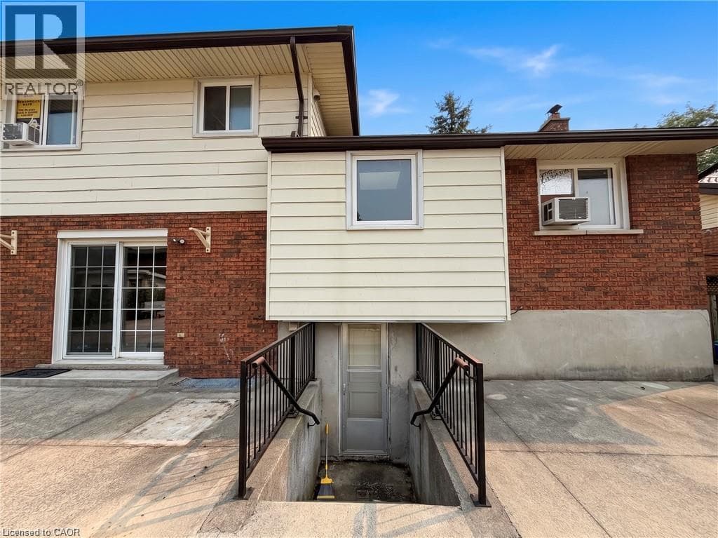 Single Family at 84 AMHERST Drive, Kitchener, Ontario - Photo 4 - RE/MAX Garden City Realty