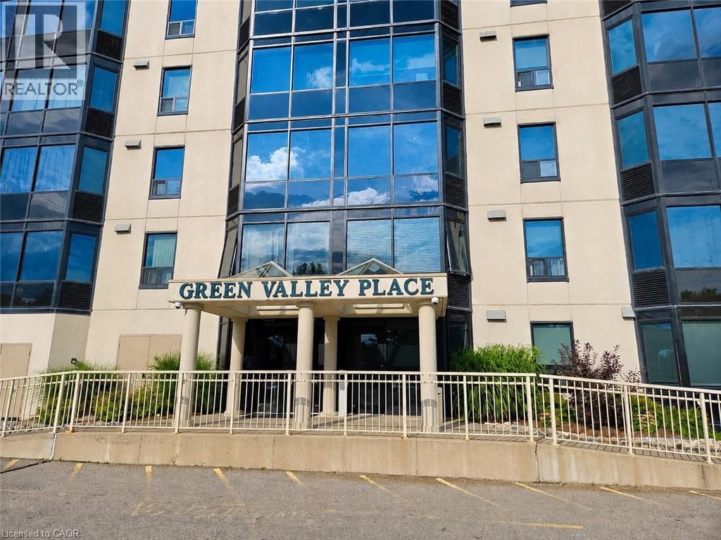 Single Family at 1511- 35 GREEN VALLEY Drive, Kitchener, Ontario - Photo 5 - RE/MAX Garden City Realty