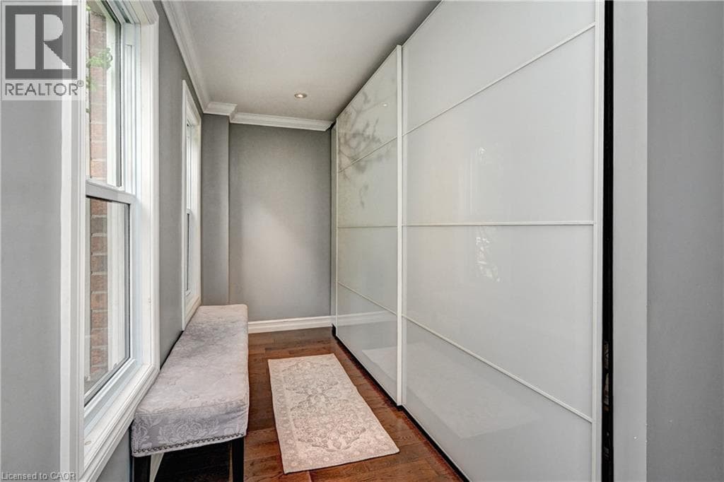 Single Family at 28 NOTCHWOOD Court, Kitchener, Ontario - Photo 5 - RE/MAX Garden City Realty