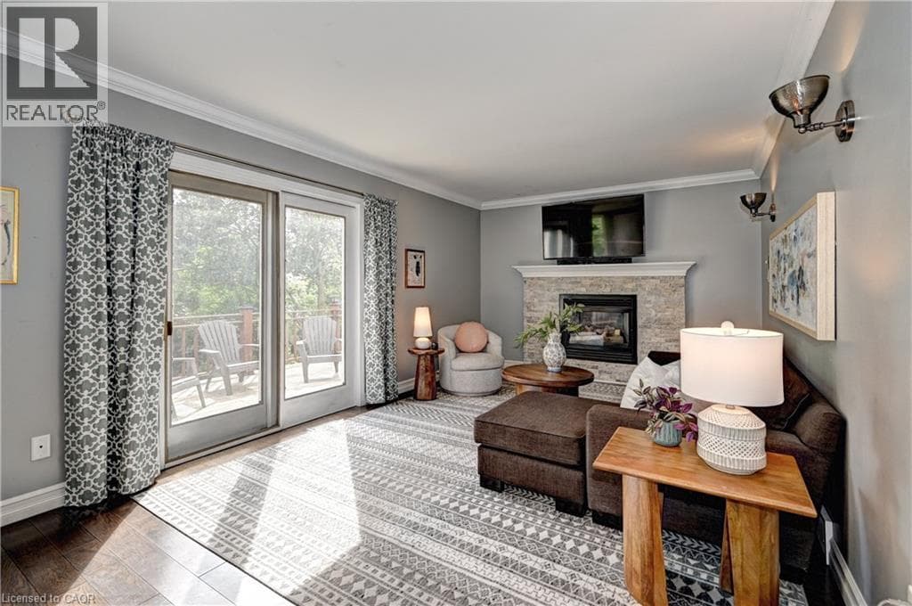 Single Family at 28 NOTCHWOOD Court, Kitchener, Ontario - Photo 10 - RE/MAX Garden City Realty