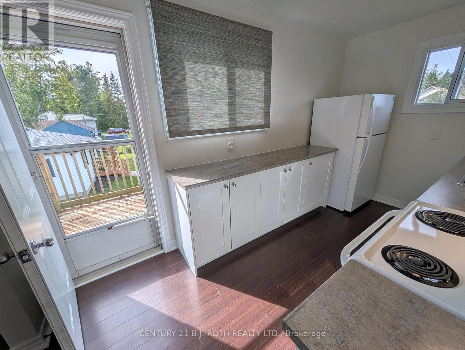 Single Family at 2- 2394 25 SIDE Road, Innisfil (Alcona), Ontario - Photo 9 - RE/MAX Garden City Realty