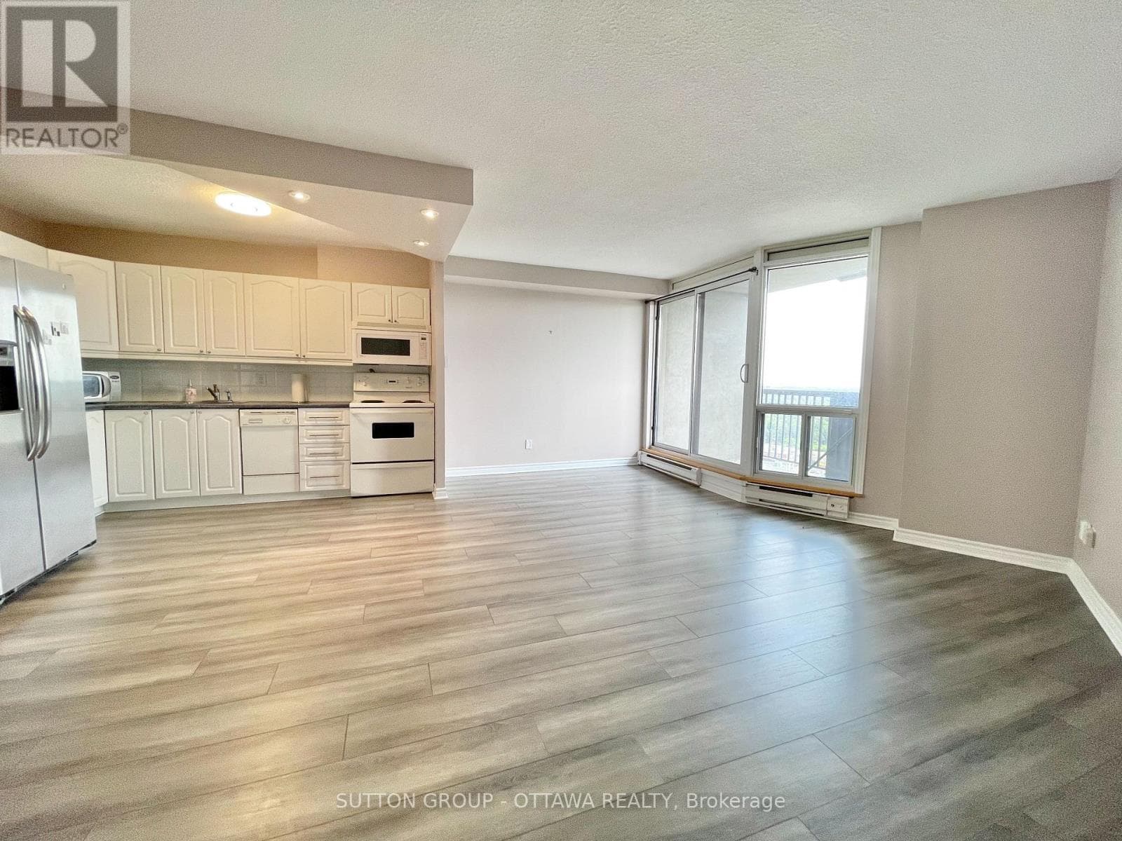 Single Family at 1908- 900 Dynes Road, Ottawa, Ontario - Photo 8 - RE/MAX Garden City Realty