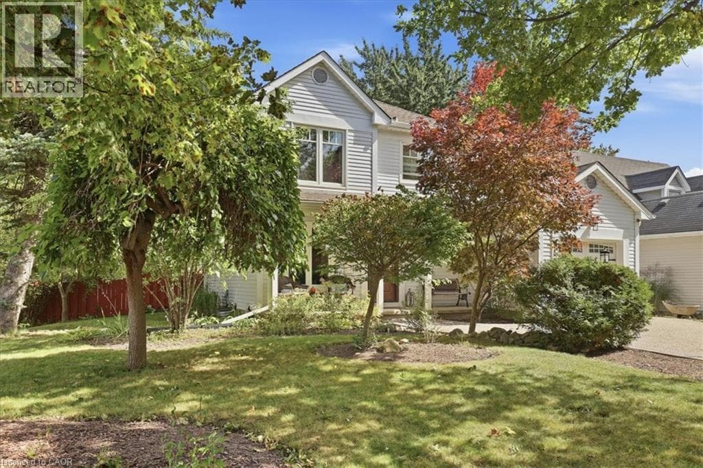 Single Family at 258 NEWPORT Place, Waterloo, Ontario - Photo 3 - RE/MAX Garden City Realty