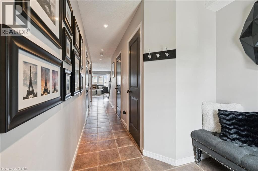 Single Family at 915 ZELLER Crescent, Kitchener, Ontario - Photo 7 - RE/MAX Garden City Realty