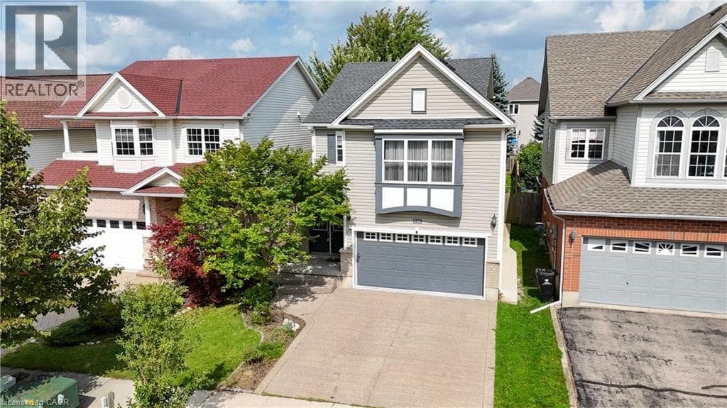 Single Family at 756 KARLSFELD Road, Waterloo, Ontario - Photo 2 - RE/MAX Garden City Realty