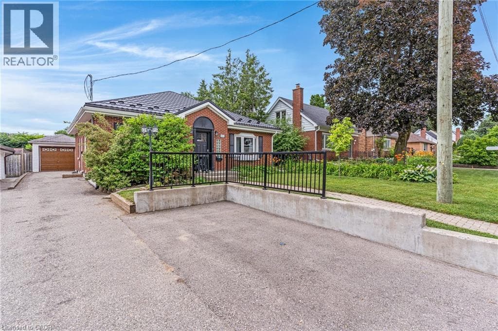 Multi-family at 805 ROCKWAY Drive, Kitchener, Ontario - Photo 3 - RE/MAX Garden City Realty