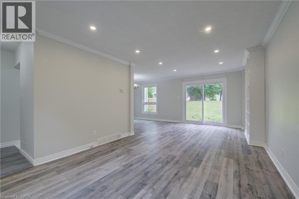 Single Family at 4- 417 KEATS Way, Waterloo, Ontario - Photo 10 - RE/MAX Garden City Realty