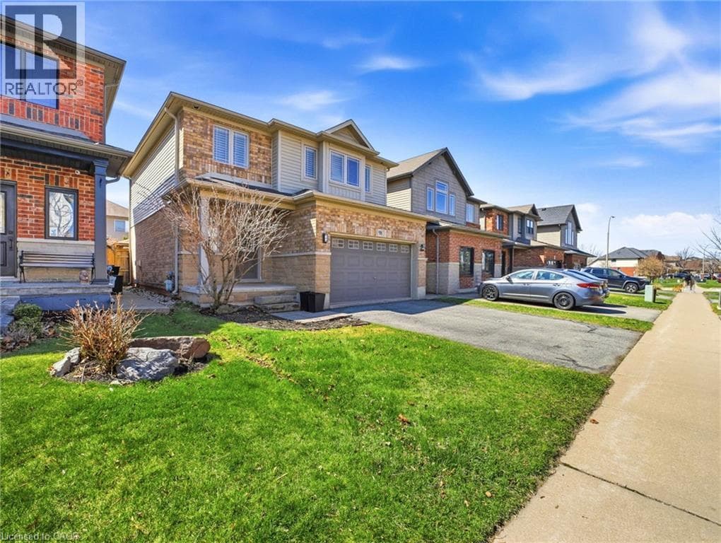 Single Family at 98 WILLOW Lane, Grimsby, Ontario - Photo 3 - RE/MAX Garden City Realty