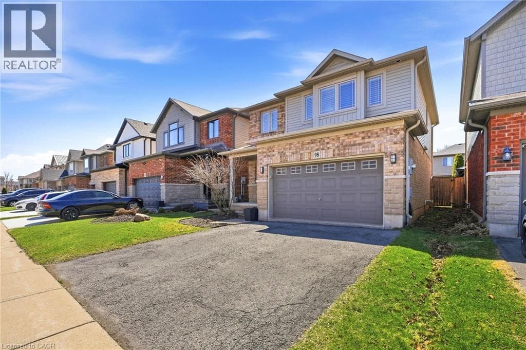 Single Family at 98 WILLOW Lane, Grimsby, Ontario - Photo 4 - RE/MAX Garden City Realty