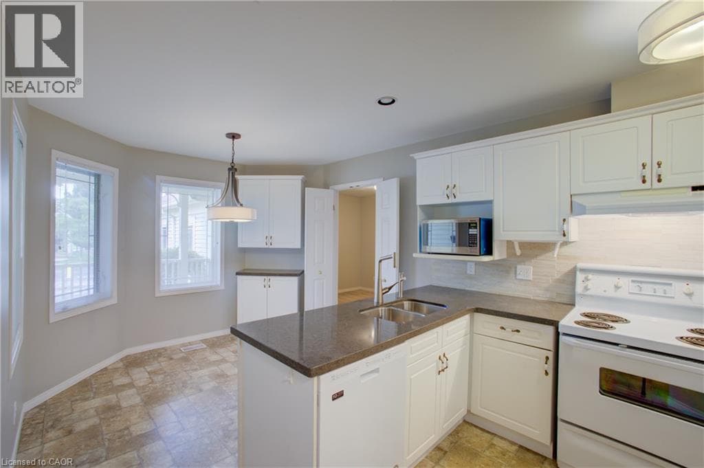 Single Family at 6- 50 MIDLAND Drive, Kitchener, Ontario - Photo 6 - RE/MAX Garden City Realty
