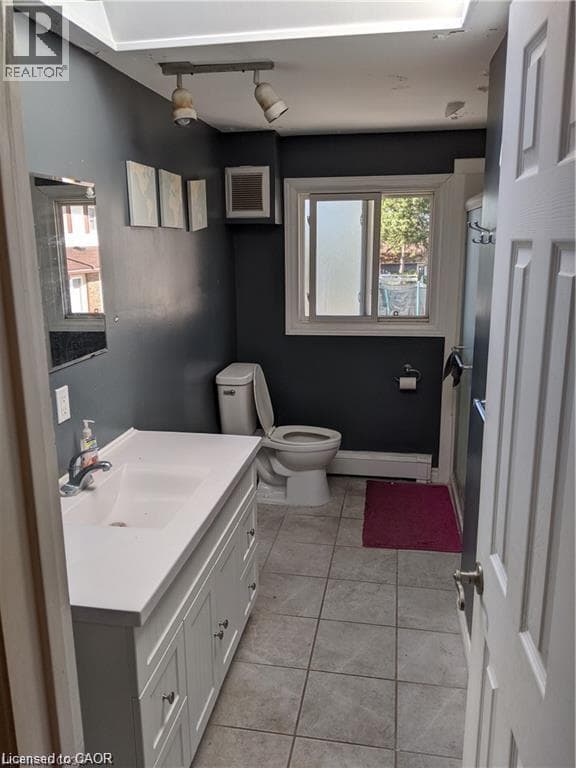 Single Family at 84 AMHERST Drive, Kitchener, Ontario - Photo 8 - RE/MAX Garden City Realty