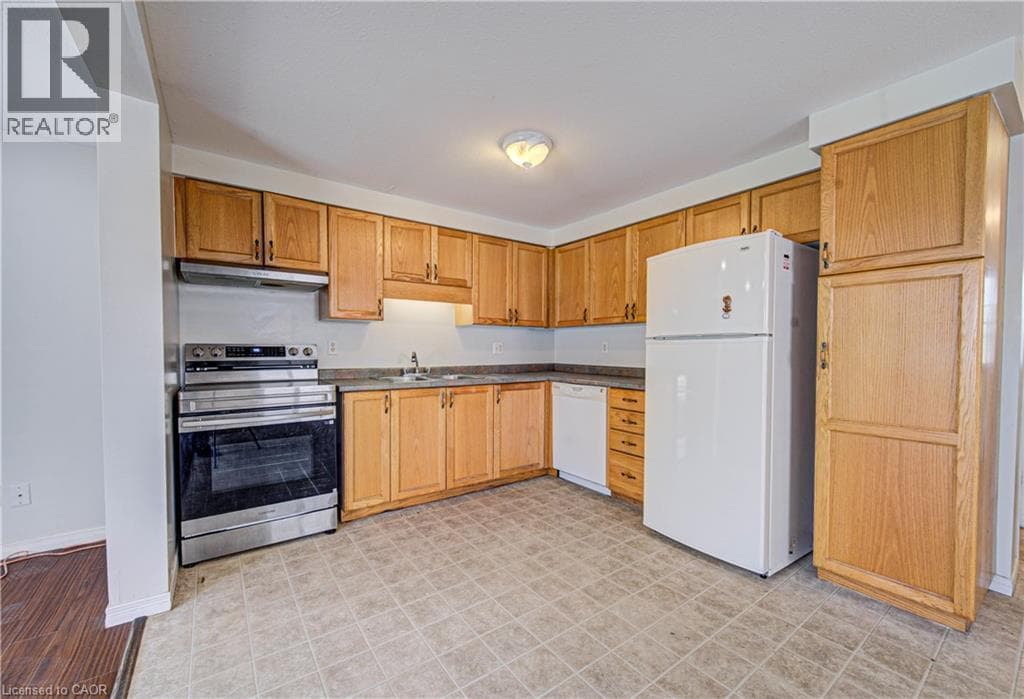 Single Family at 155 HIGHBROOK Street, Kitchener, Ontario - Photo 9 - RE/MAX Garden City Realty