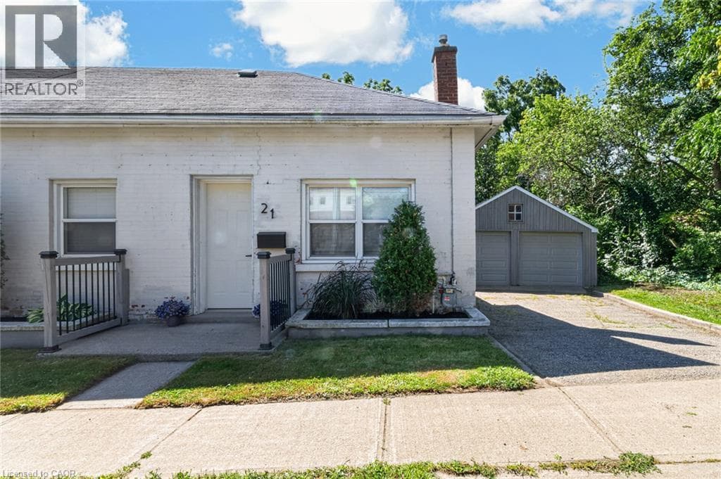 Single Family at 21 CEDAR Street, Cambridge, Ontario - Photo 2 - RE/MAX Garden City Realty