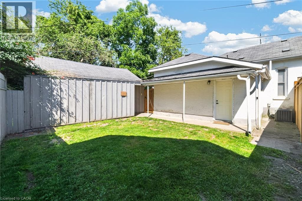Single Family at 21 CEDAR Street, Cambridge, Ontario - Photo 7 - RE/MAX Garden City Realty
