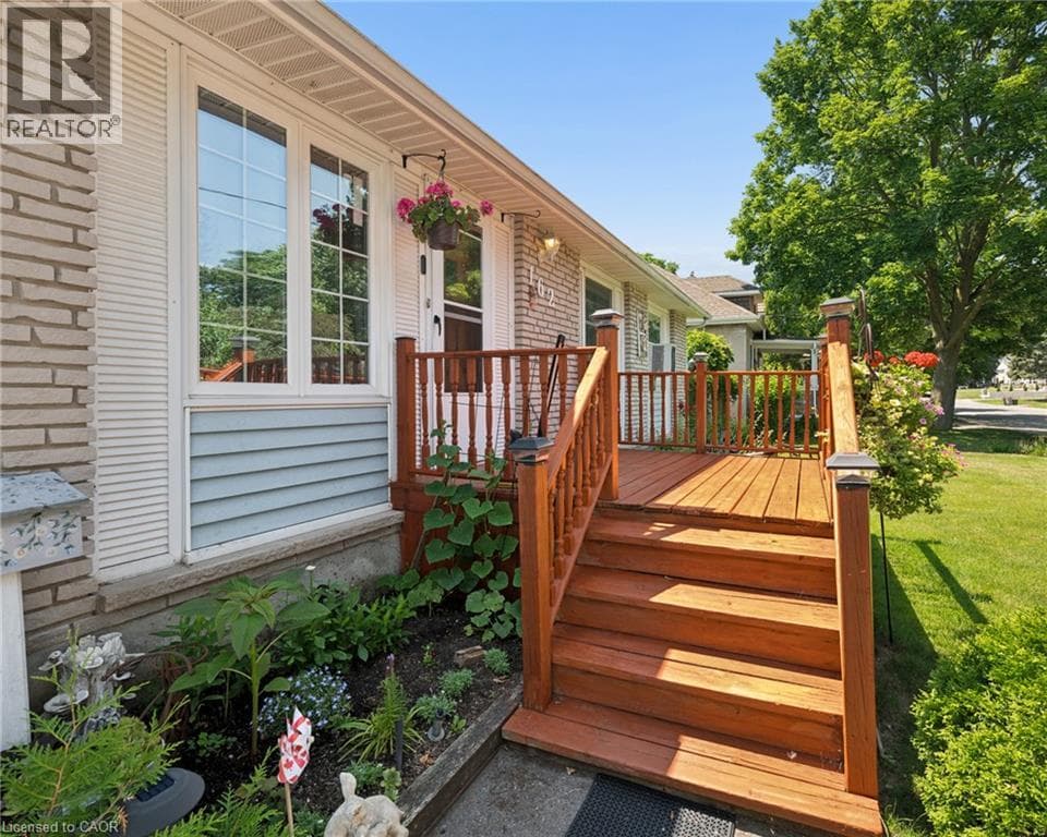 Single Family at 162 TIFFANY Street, Cambridge, Ontario - Photo 5 - RE/MAX Garden City Realty
