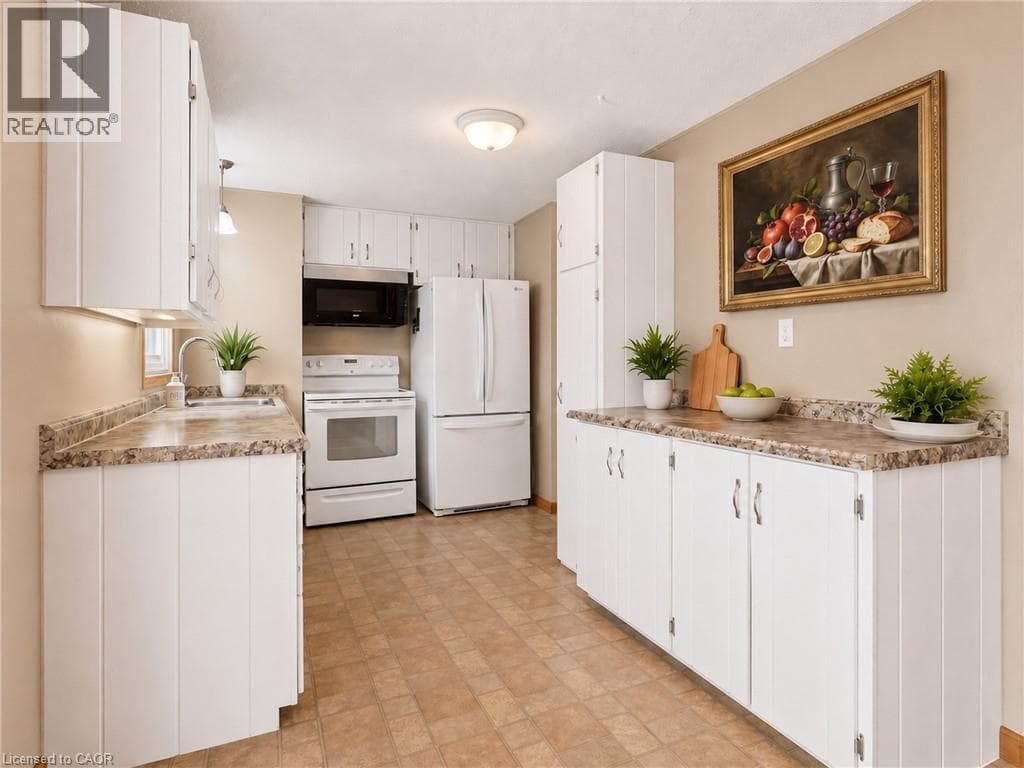 Single Family at 162 TIFFANY Street, Cambridge, Ontario - Photo 10 - RE/MAX Garden City Realty
