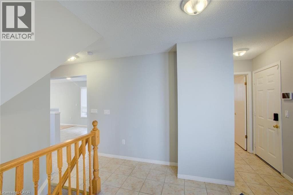 Single Family at 11 KROEGER Crescent, Cambridge, Ontario - Photo 4 - RE/MAX Garden City Realty