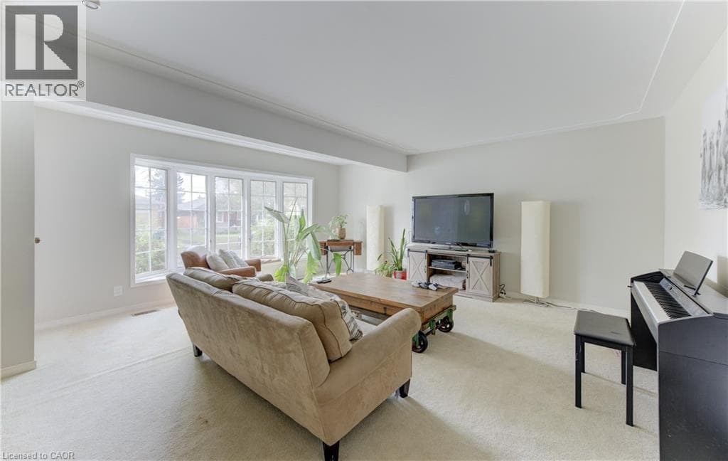Single Family at 133 CORNELL Avenue, Kitchener, Ontario - Photo 4 - RE/MAX Garden City Realty