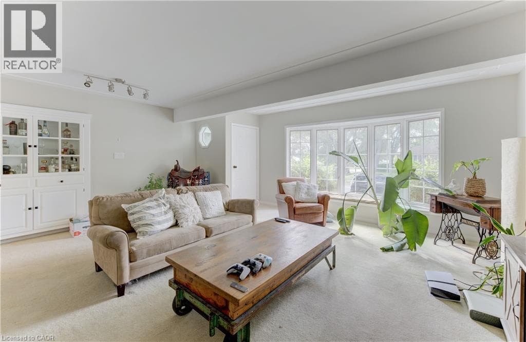 Single Family at 133 CORNELL Avenue, Kitchener, Ontario - Photo 5 - RE/MAX Garden City Realty