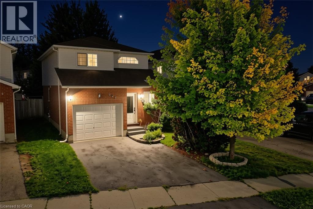 Single Family at 237 GREY FOX Drive, Kitchener, Ontario - Photo 2 - RE/MAX Garden City Realty