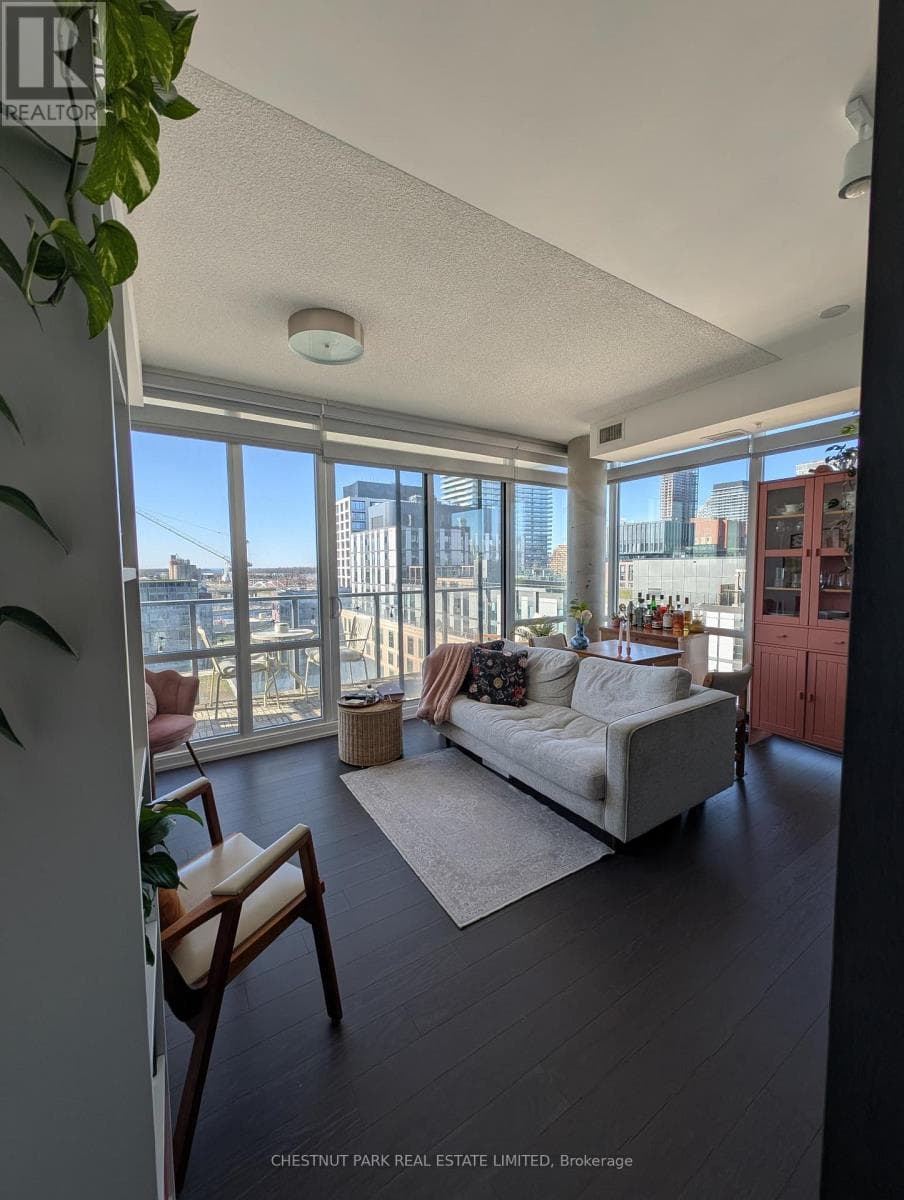 N1001- 455 Front Street