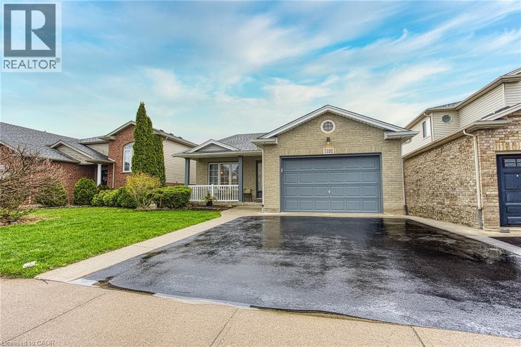 Single Family at 7192 KELLY Drive, Niagara Falls, Ontario - Photo 1 - RE/MAX Garden City Realty