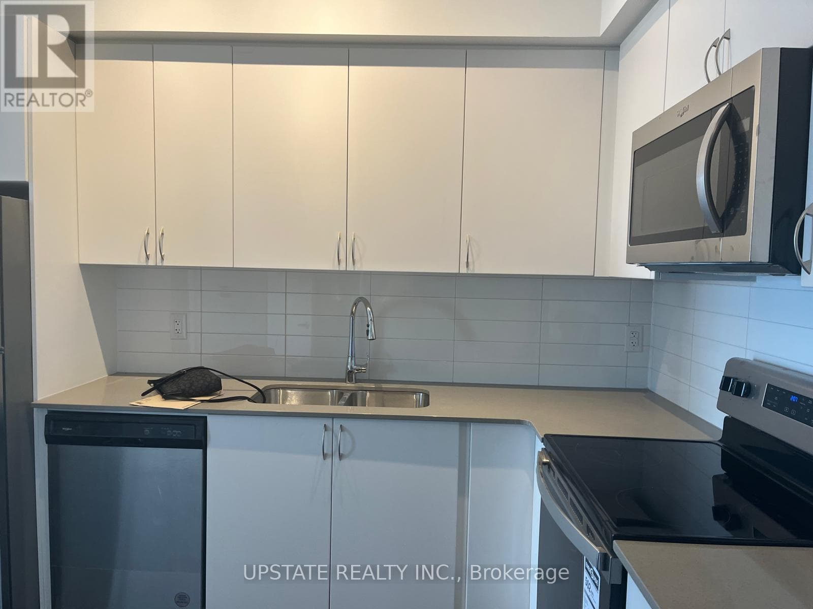 1102- 56 Lakeside Terrace