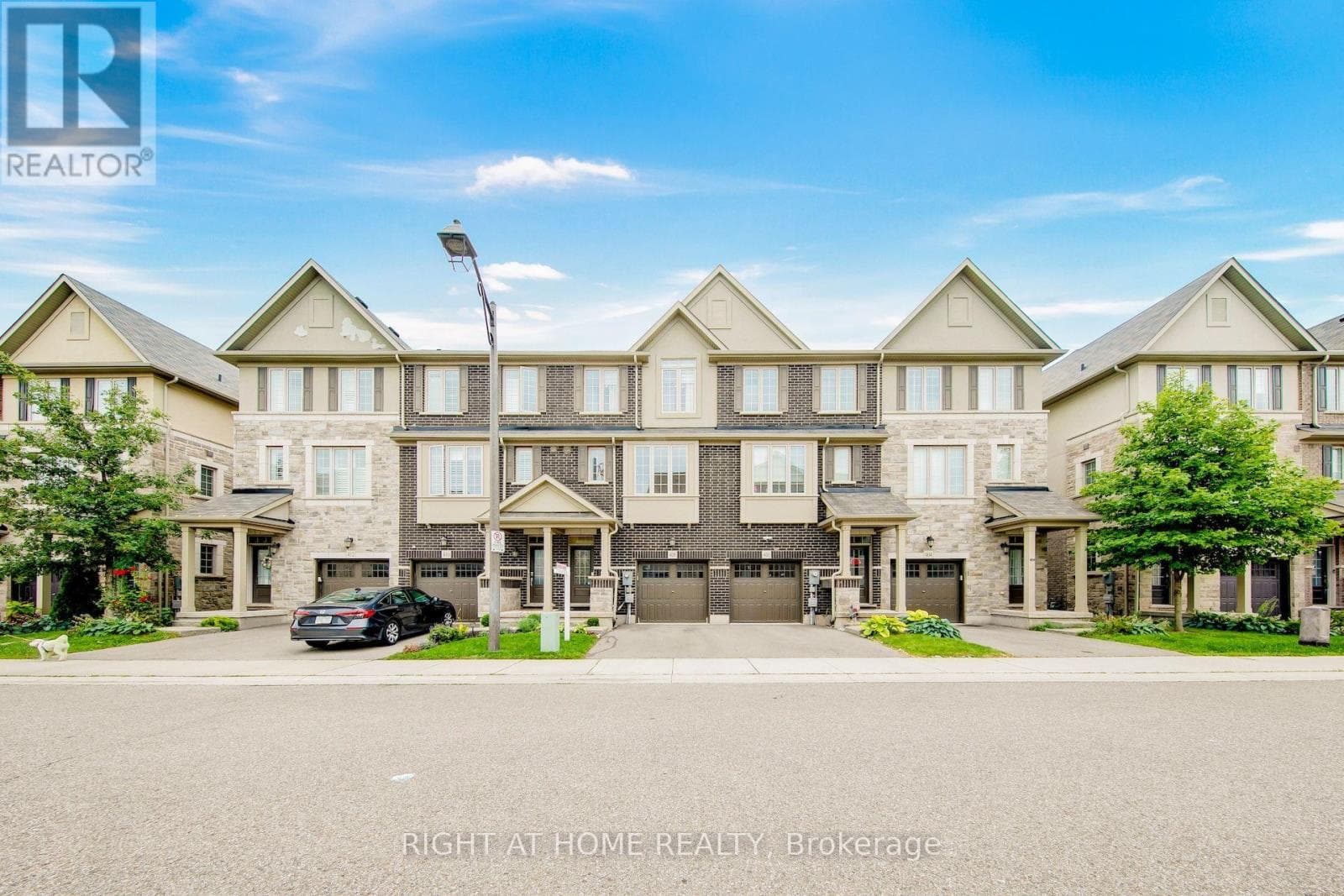 408 Belcourt Common