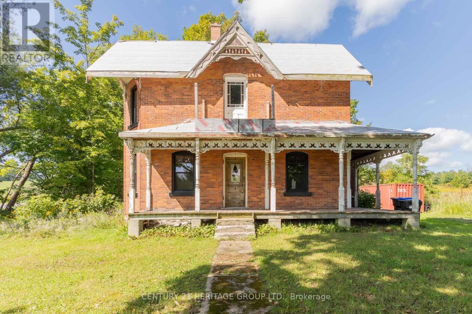 880 Warminster Sideroad