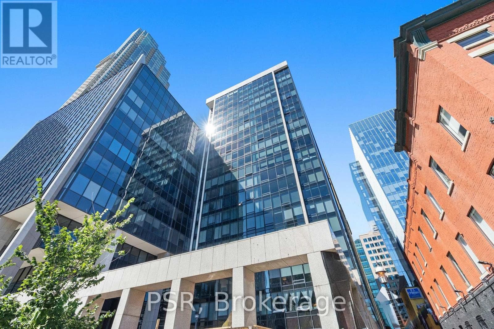 1103- 30 Wellington Street