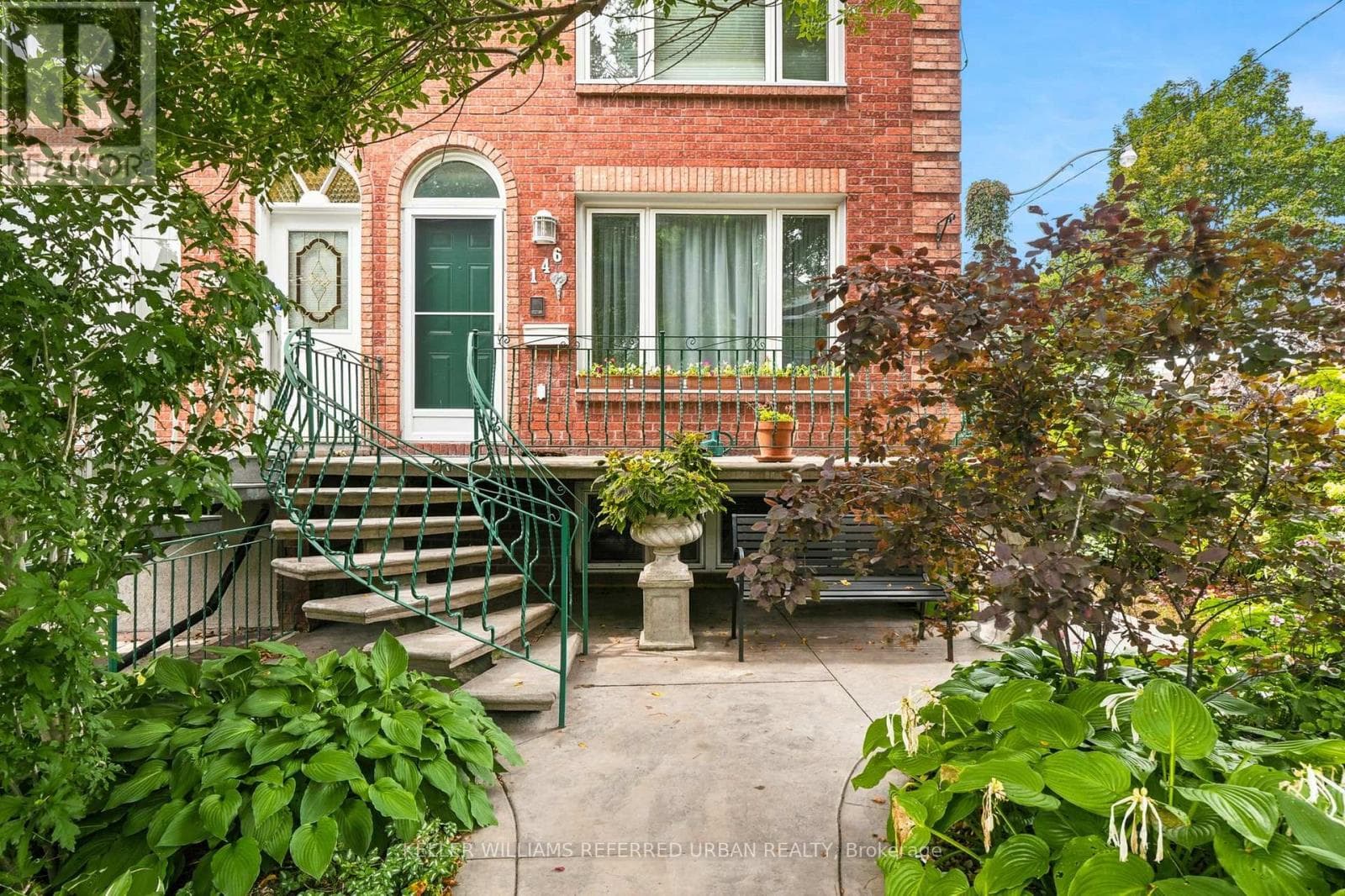 146 Montrose Avenue