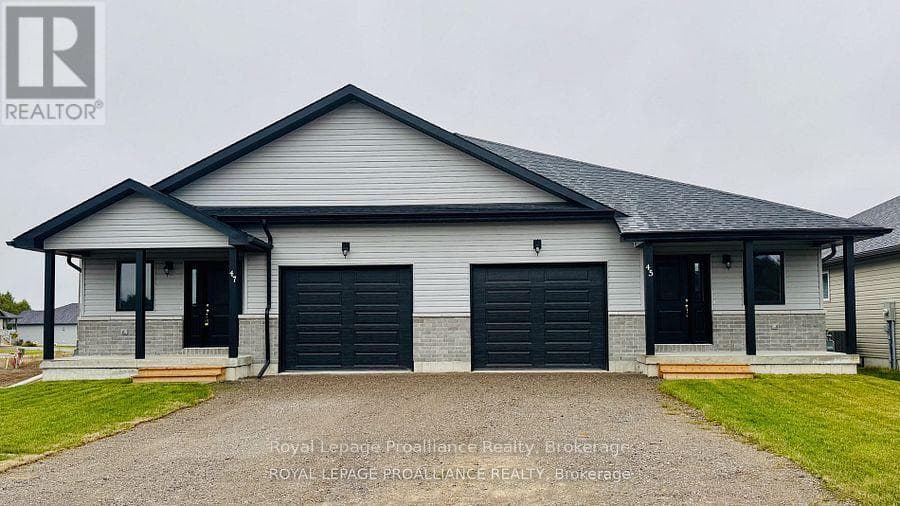 52 Mackenzie John Crescent