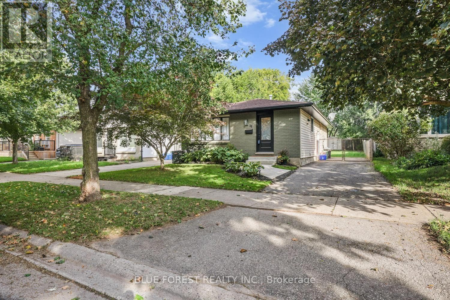 38 Stroud Crescent