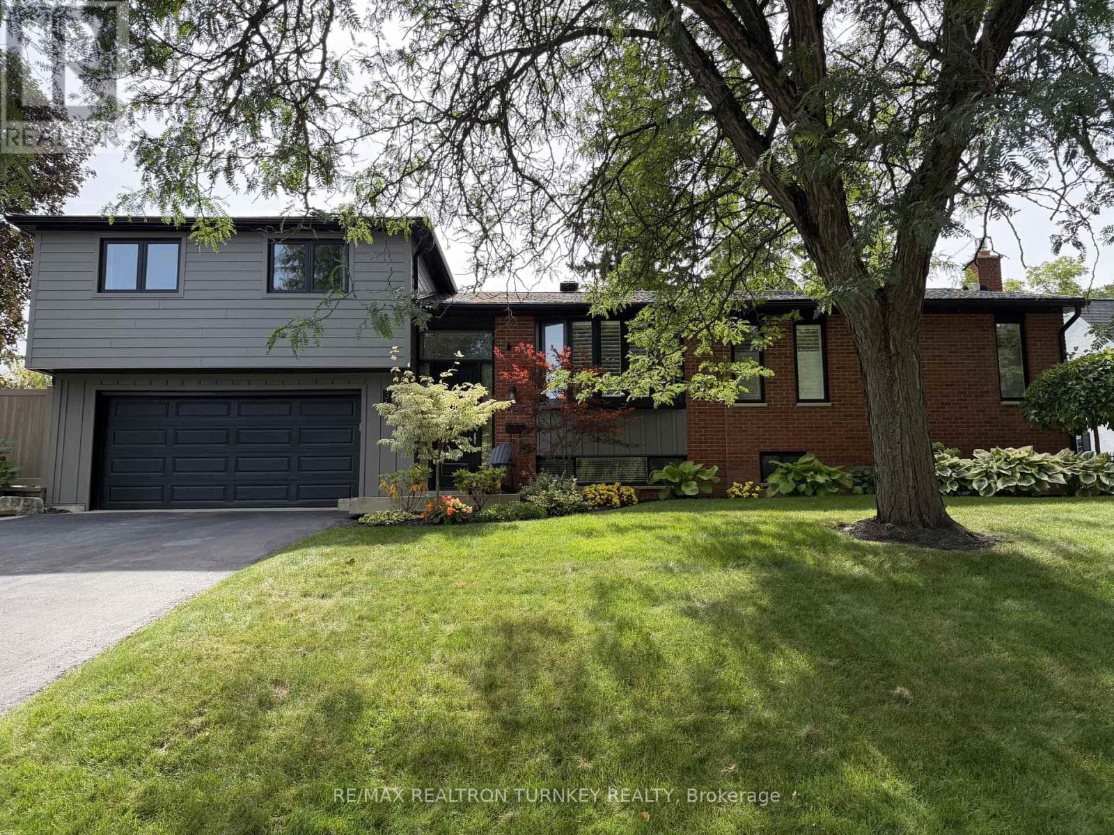 Lower- 310 Queen Street
