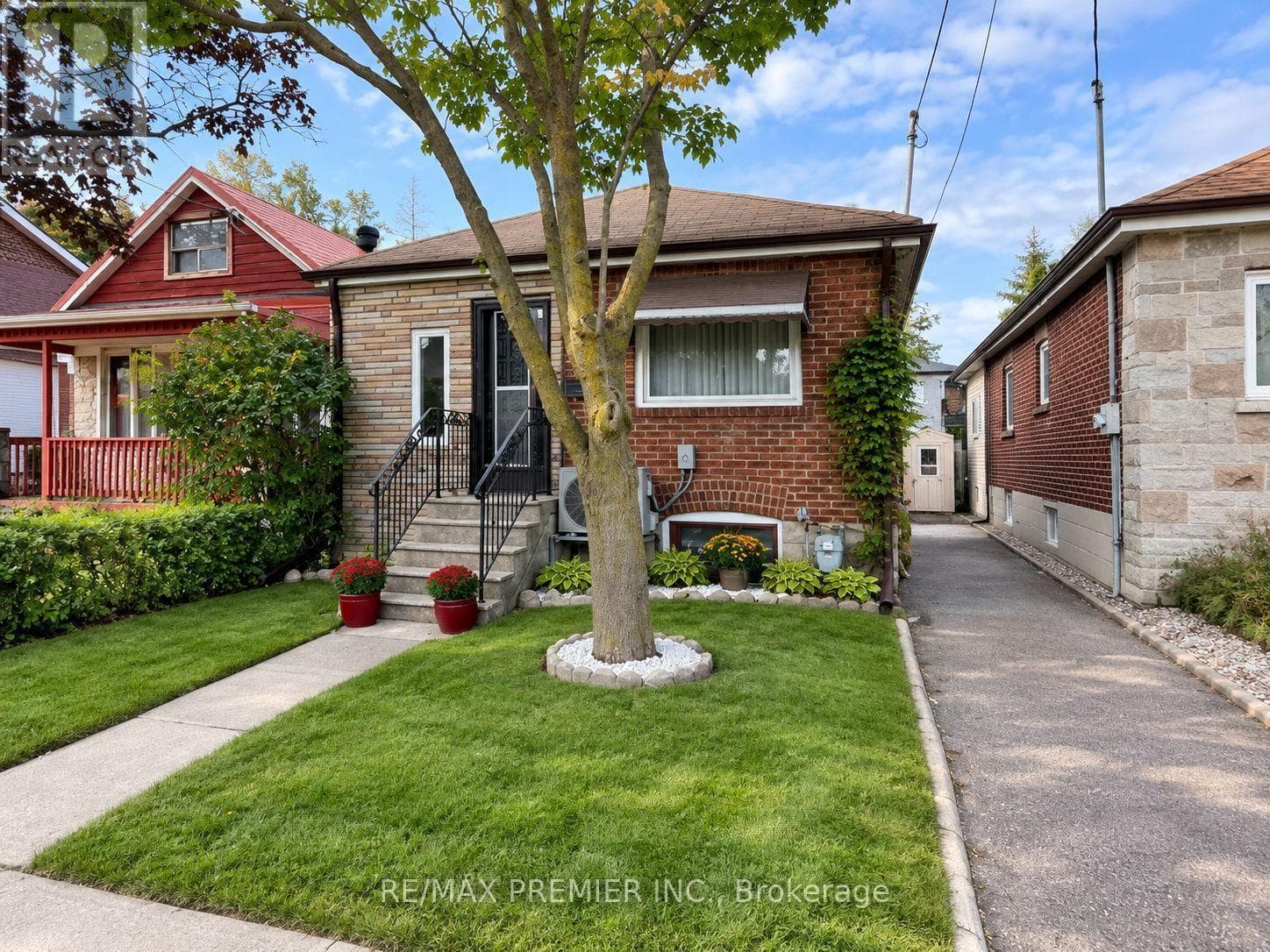34 Rutherford Avenue