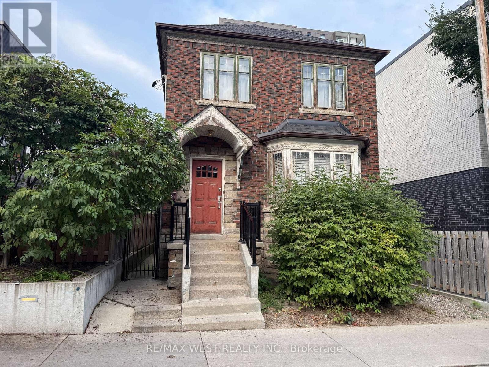 51 Augusta Avenue