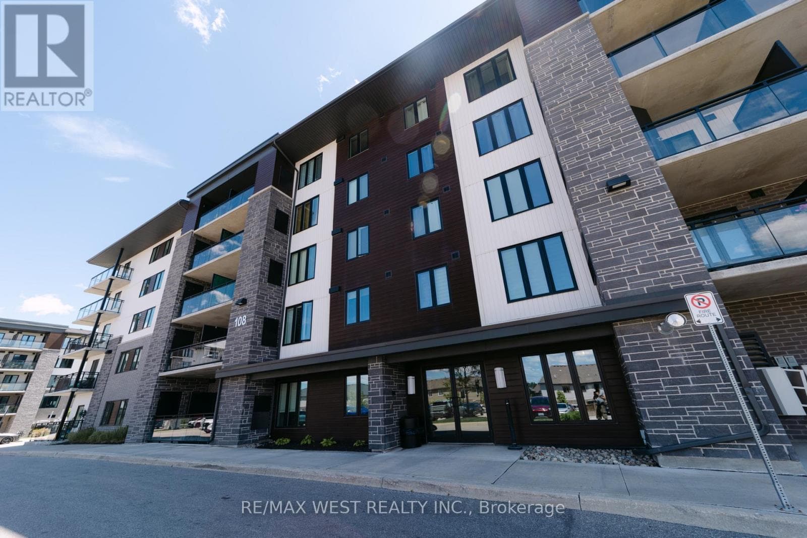 108 SUMMIT RIDGE Drive