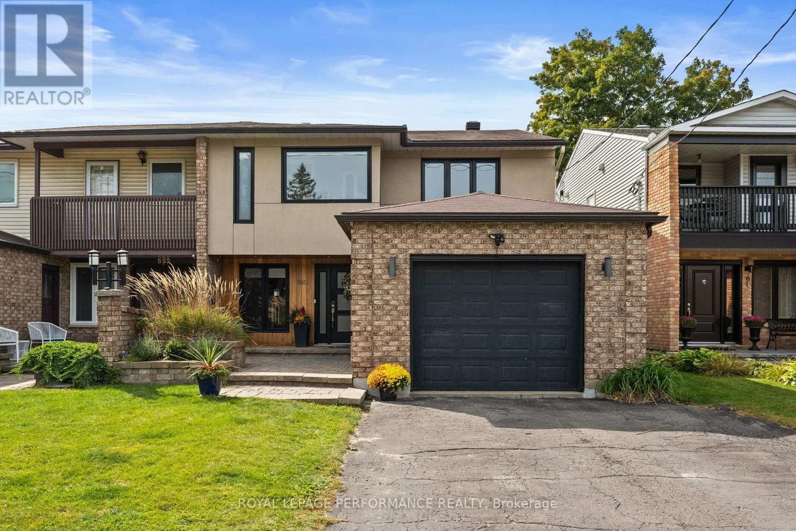 550 Foxview Place