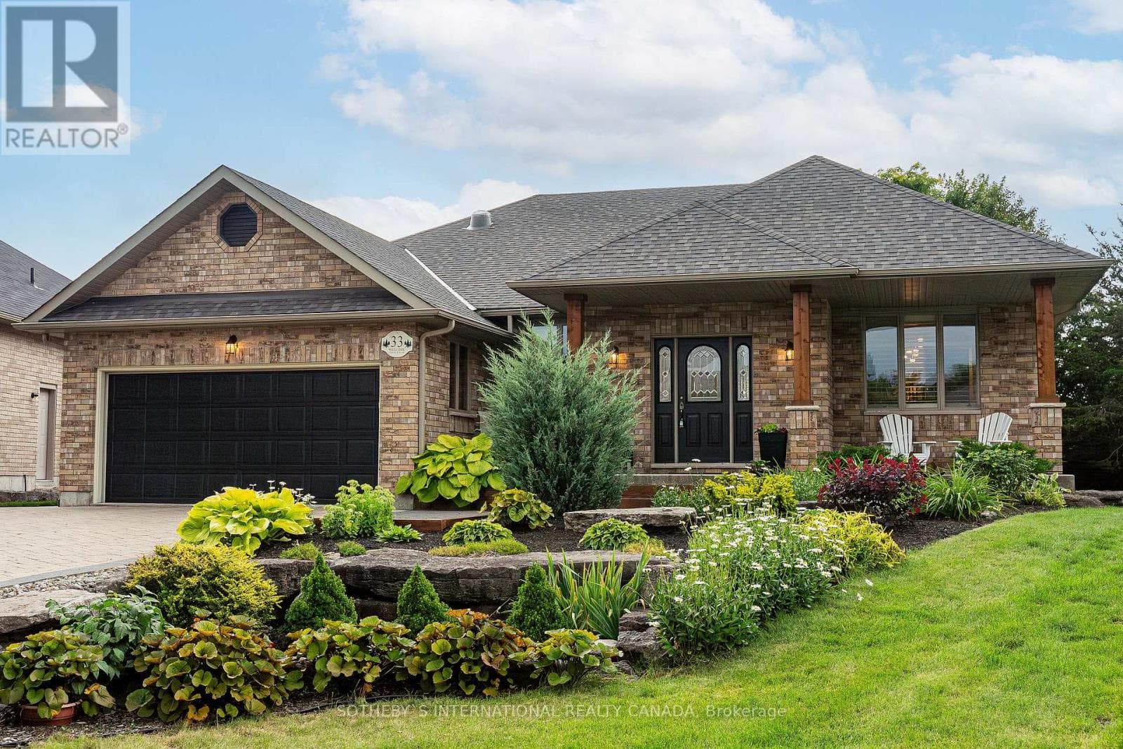 33 South Harbour Drive