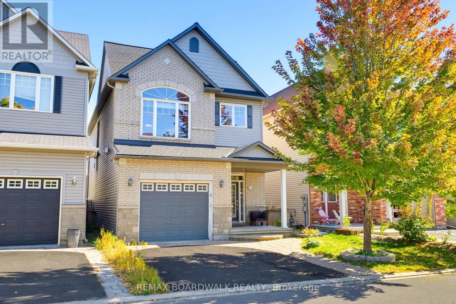 210 Broxburn Crescent